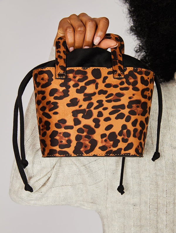 Skinnydip London | Ri Leopard Tote Bag - Model Image 3