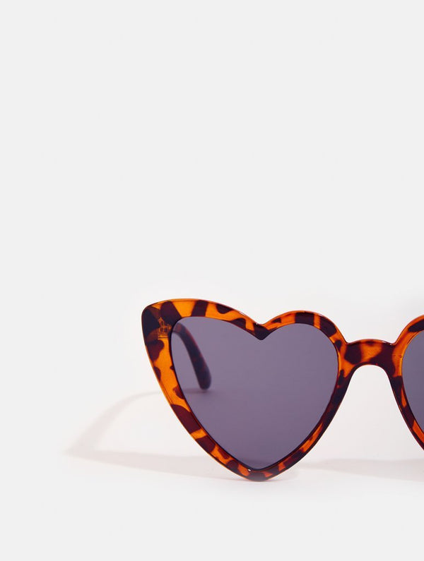 Skinnydip London | Tort Heart Sunglasses - Product Image 2